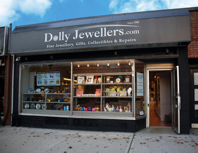 After designing the logo for Dolly Jewellers, we made their storefront banner.